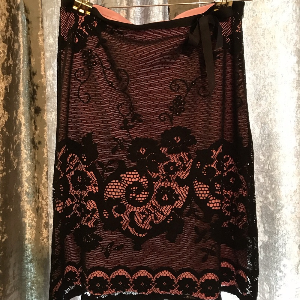 Overlay lace skirt